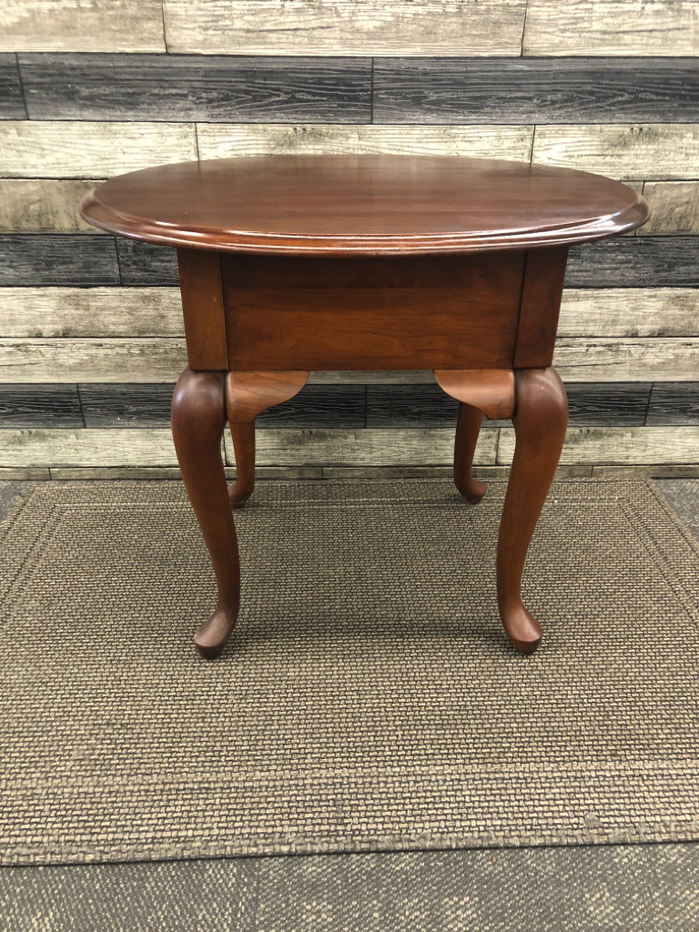 DARK WOOD SIDE TABLE W/ GOLD HARDWARE 1 DRAWER.