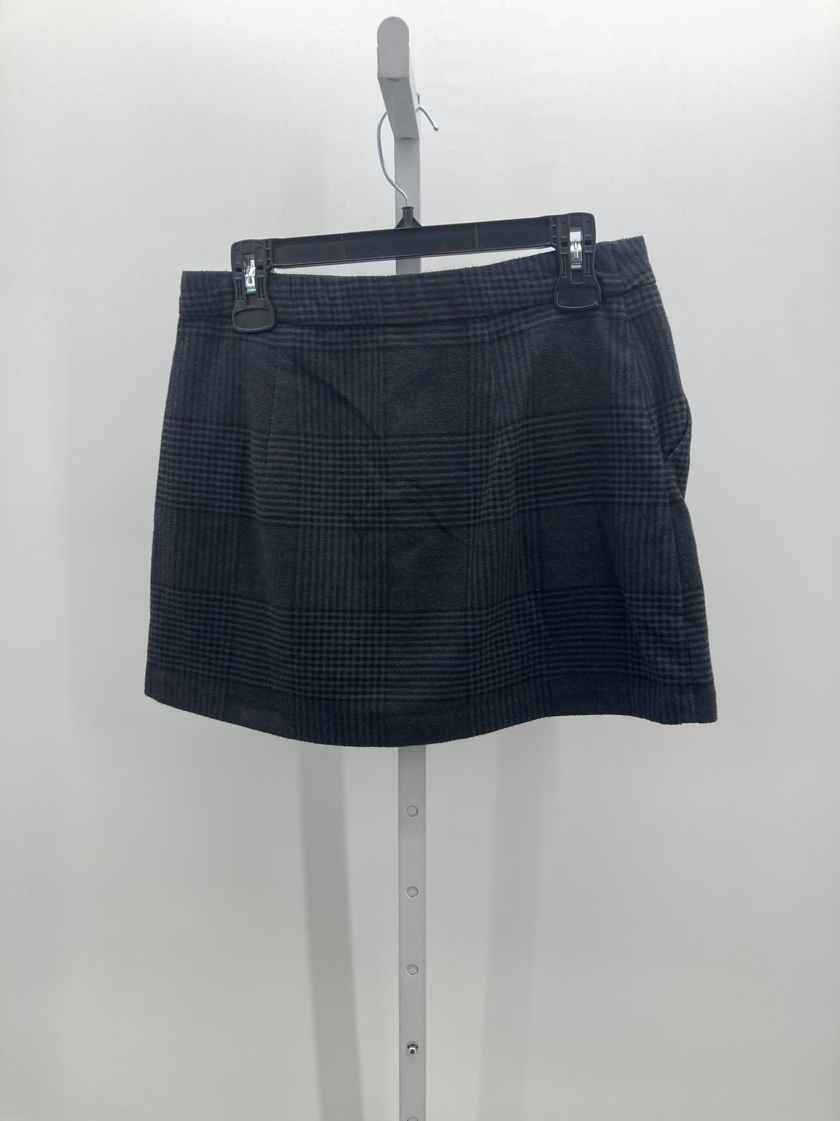 Abercrombie Size Medium Juniors Skirt