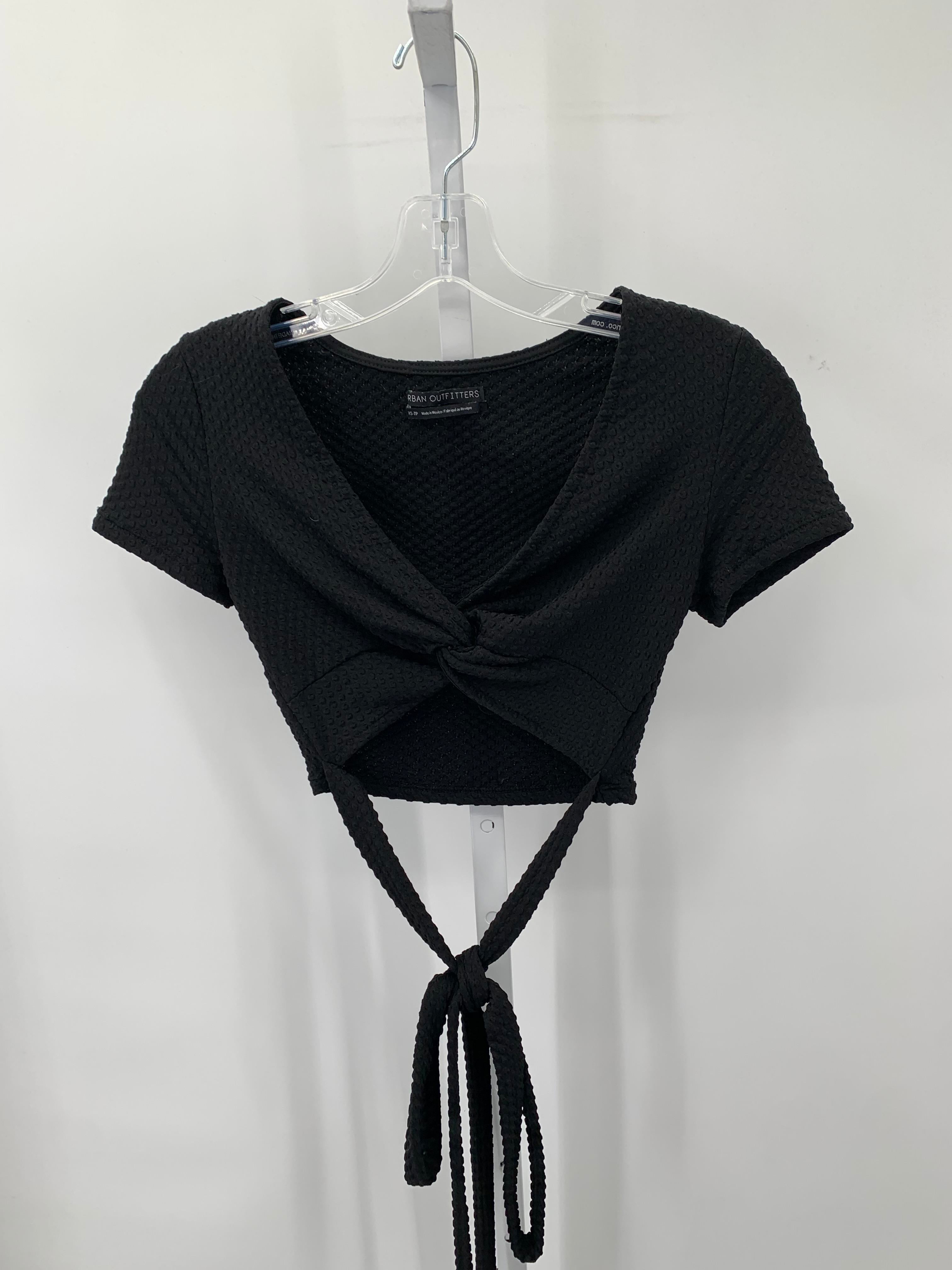 Urban Outfitters Size X Small Juniors Short Sleeve Shirt