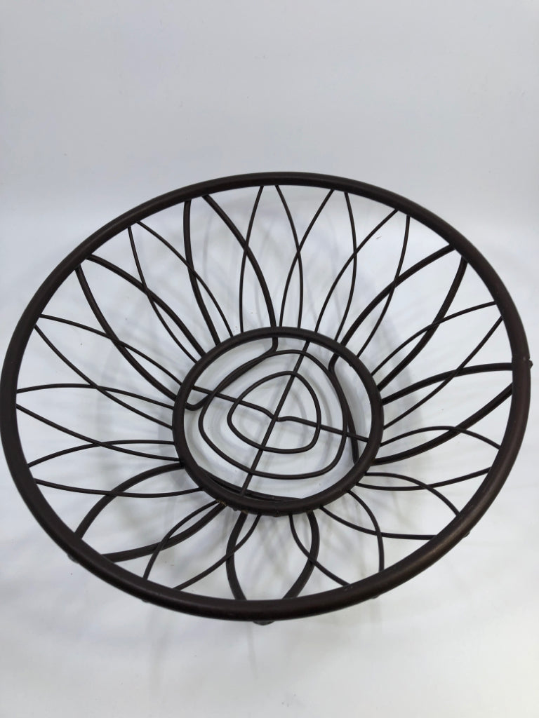 BROWN METAL FRUIT BASKET.