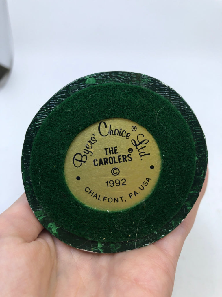 BYERS' CHOICE LITTLE BOY HOLDING SKATE-1992.