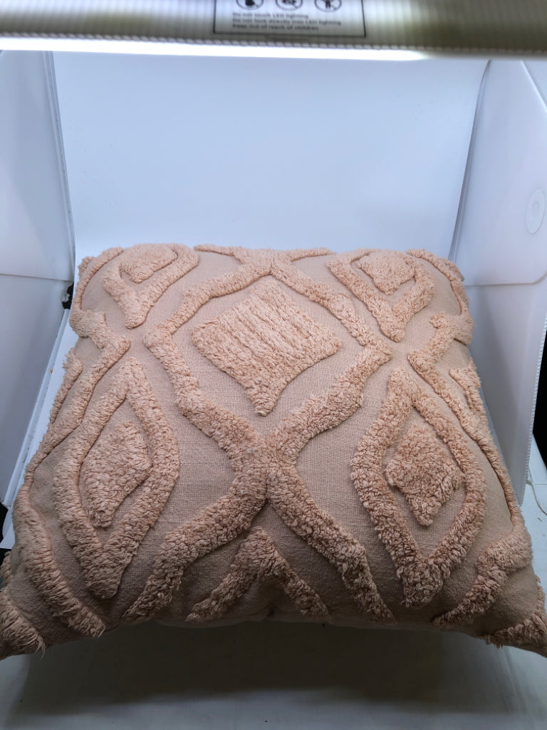 LARGE PINK TEXTURED PILLOW.