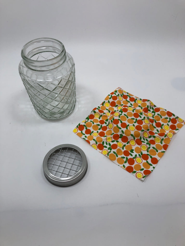 DIAMOND EMBOSSED EMPTY MASON JAR W/FABRIC AND LID.