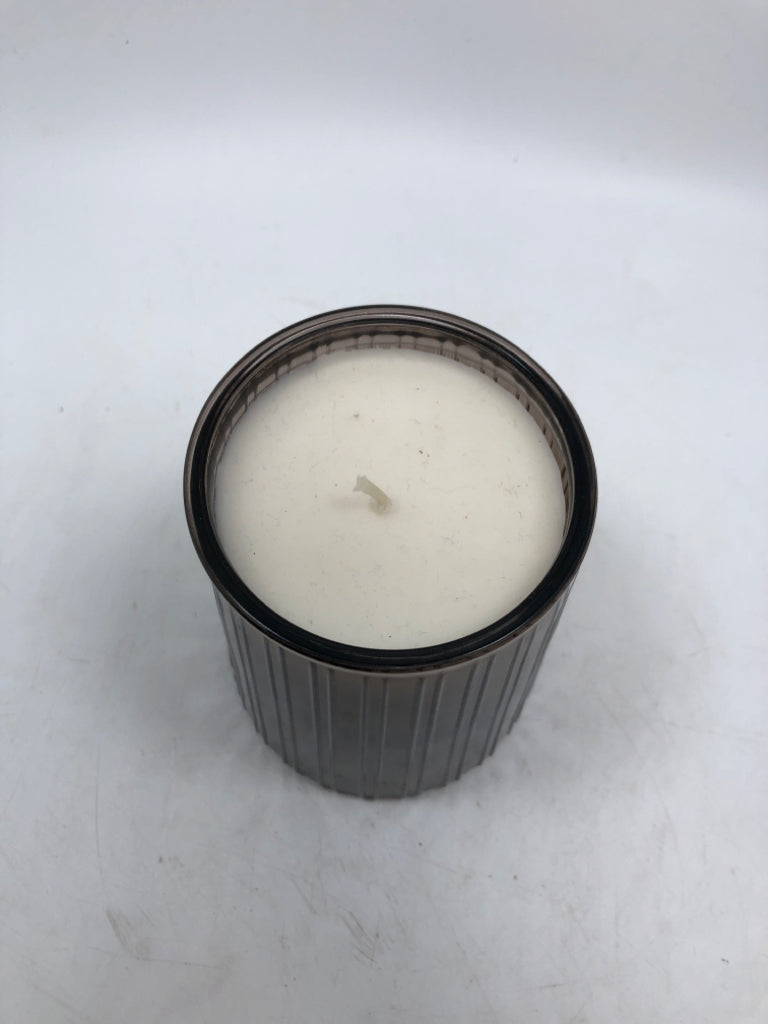 SALTED COCONUT MAHOGANY CANDLE.