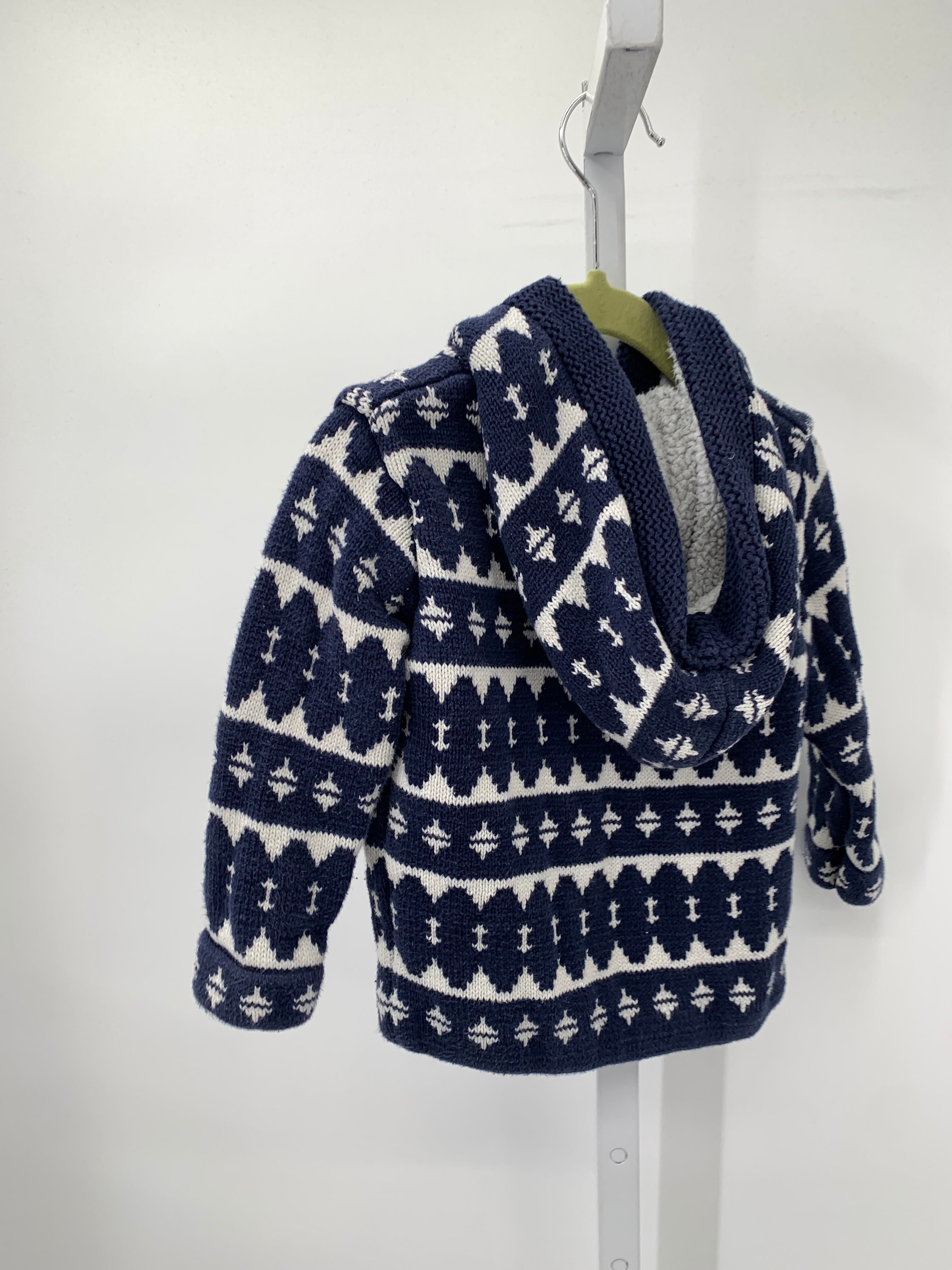 WHITE PATTERN BTN DOWN