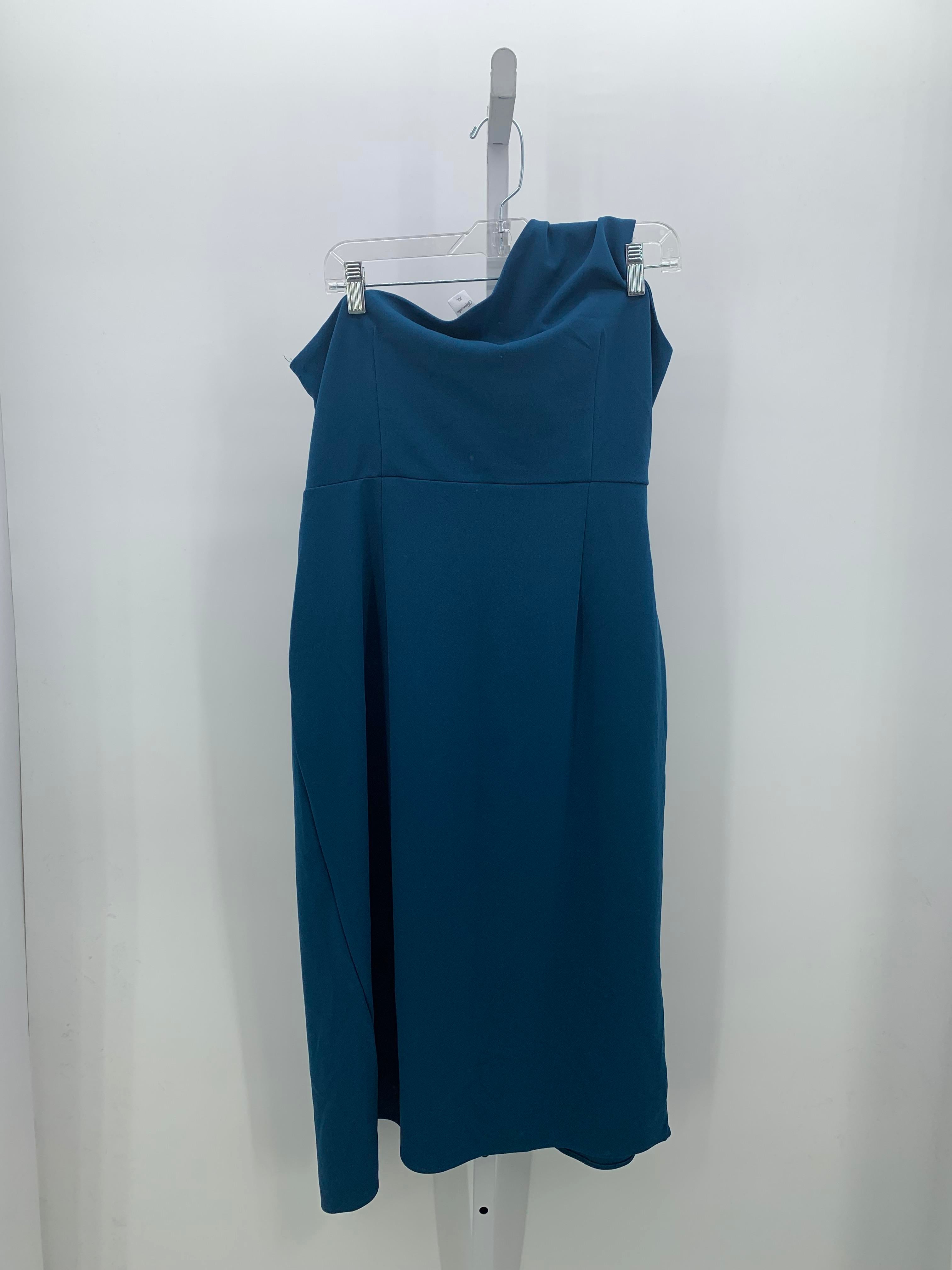 Size X Small Misses Sleeveless Dress