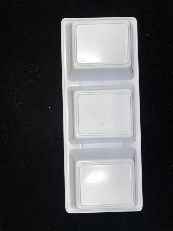 WHITE PLASTIC DIVIDED SERVING DISH.