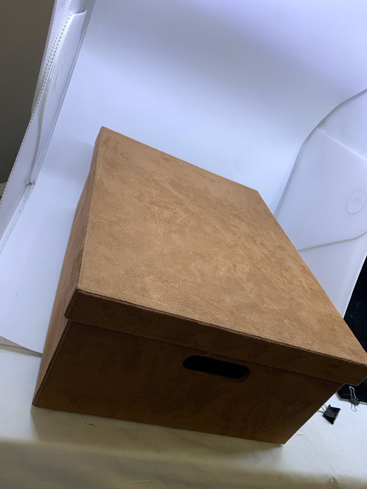LARGE BROWN SUEDE STORAGE BOX.