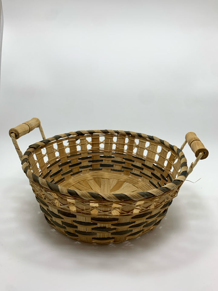 ROUND BLUE WOVEN BASKET W/HANDLES.