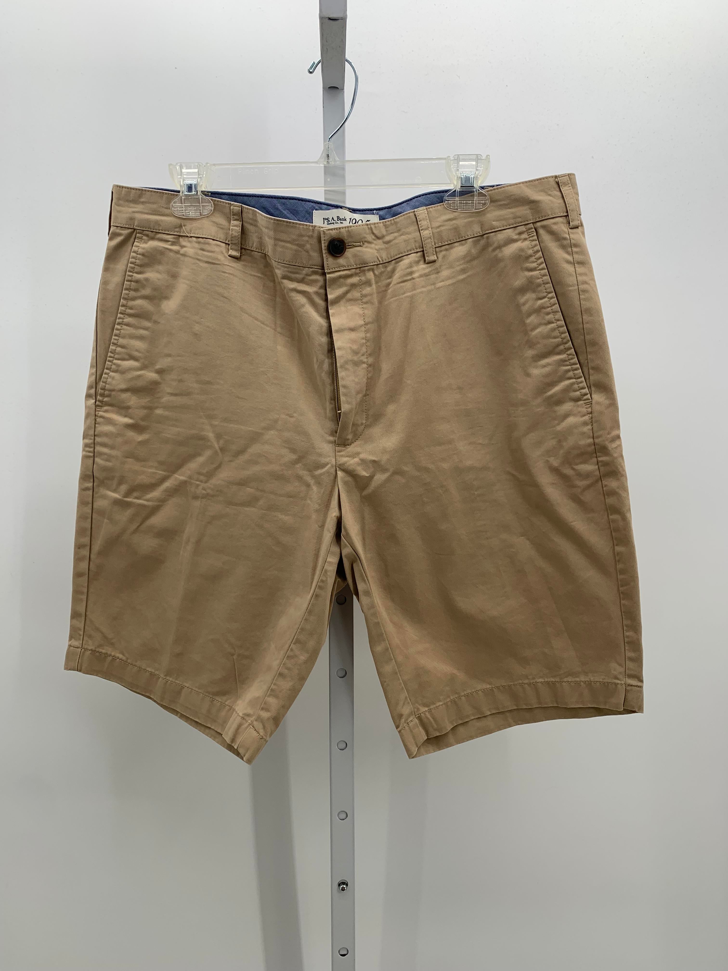 KHAKI SHORTS