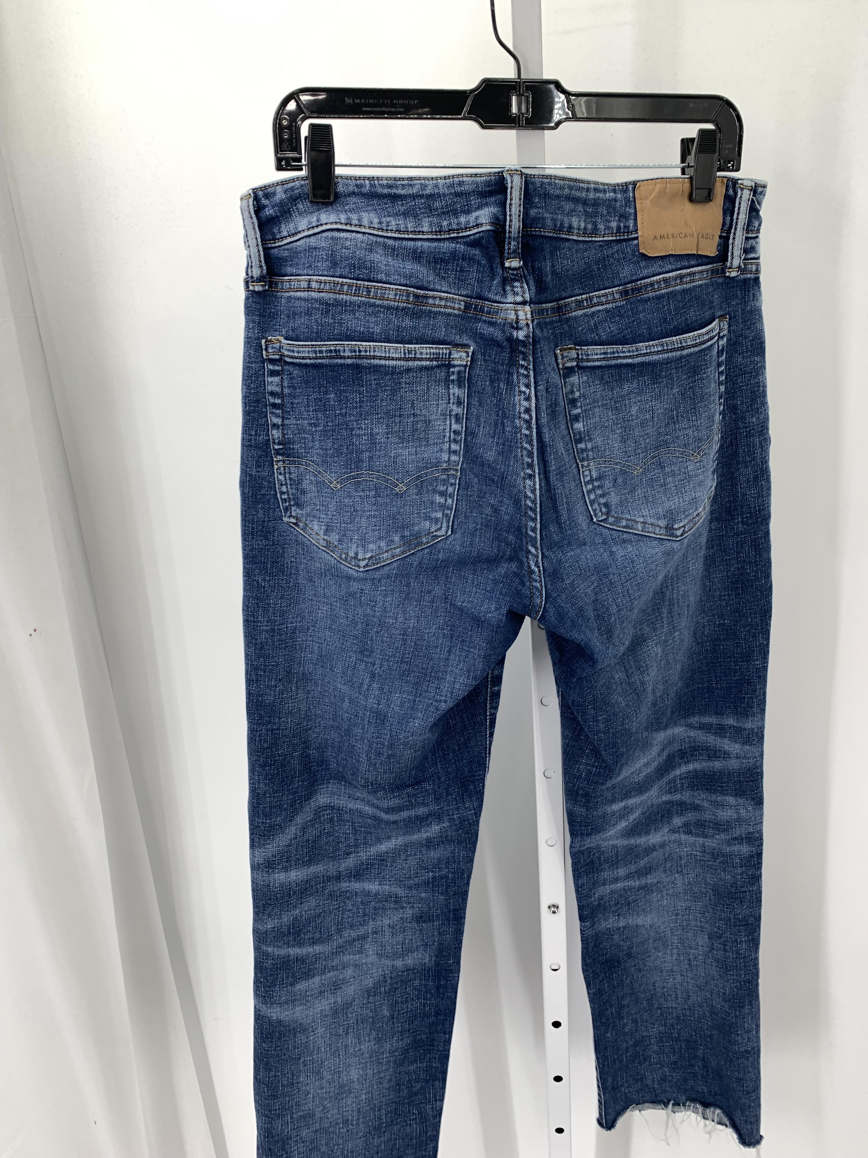 SLIM STRAIGHT JEANS