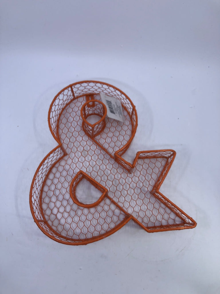 "&" ORANGE WIRE WALL ART.