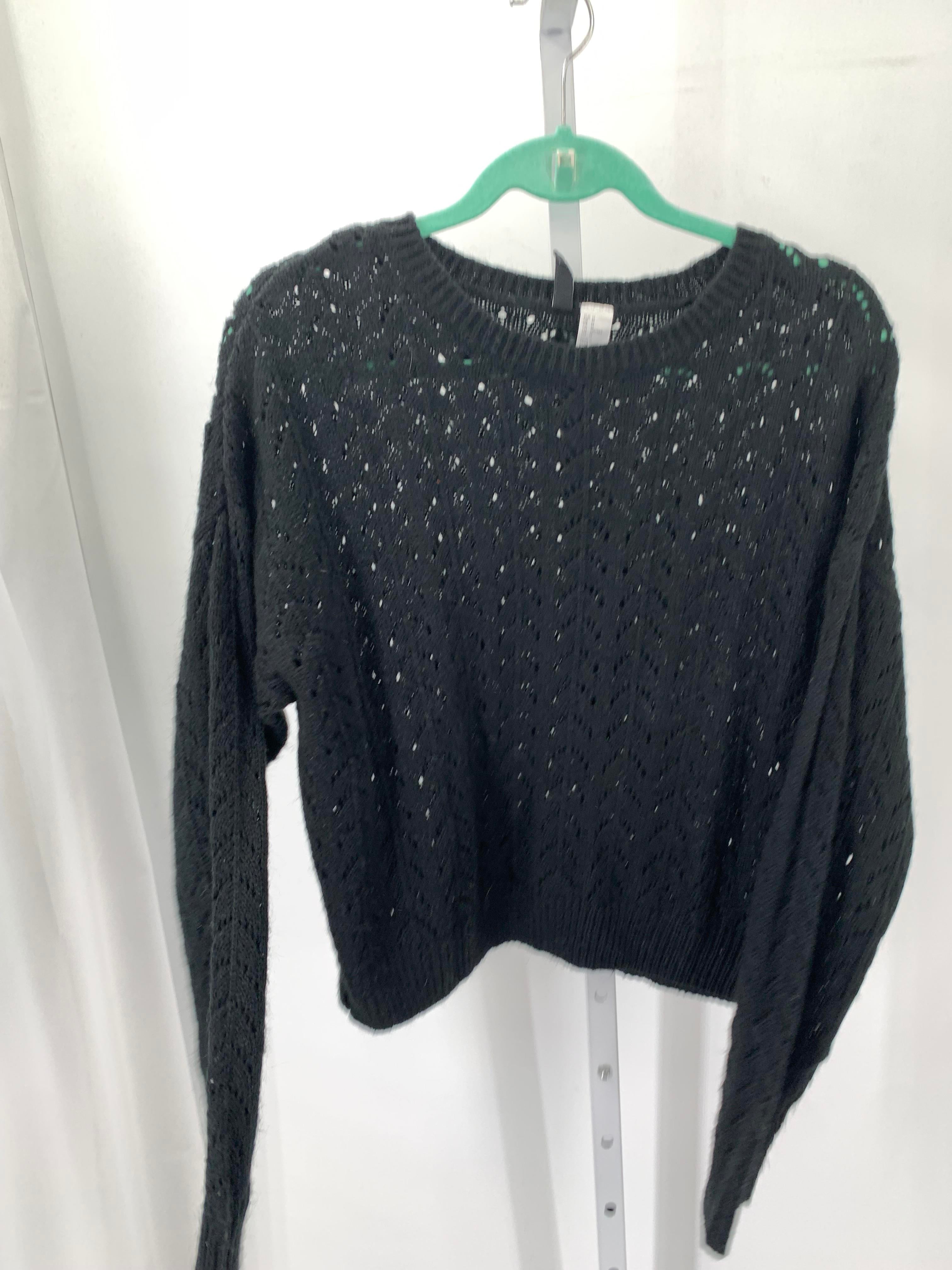 Divided Size Medium Juniors Long Sleeve Sweater