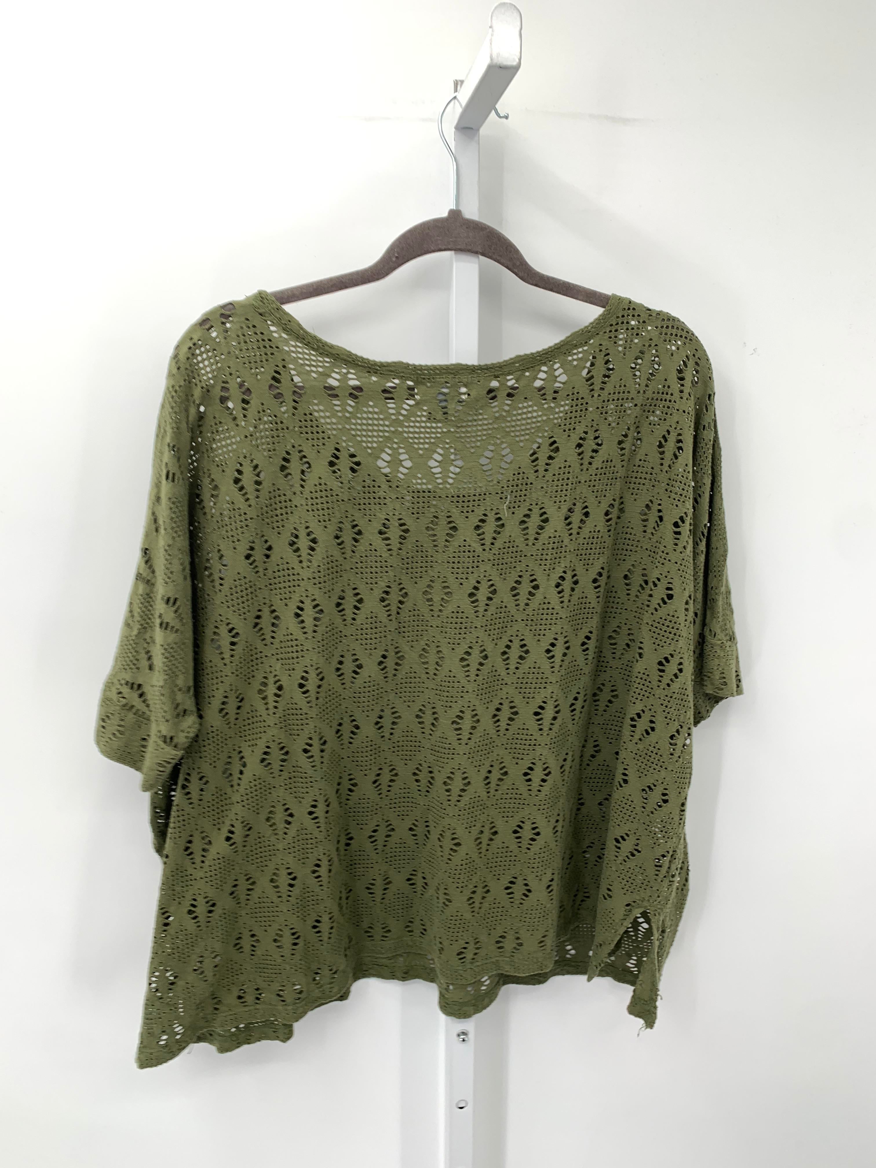 Old Navy Size Extra Large Misses Short Sleeve Shirt