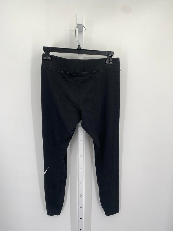 Nike Size Medium Misses Leggings