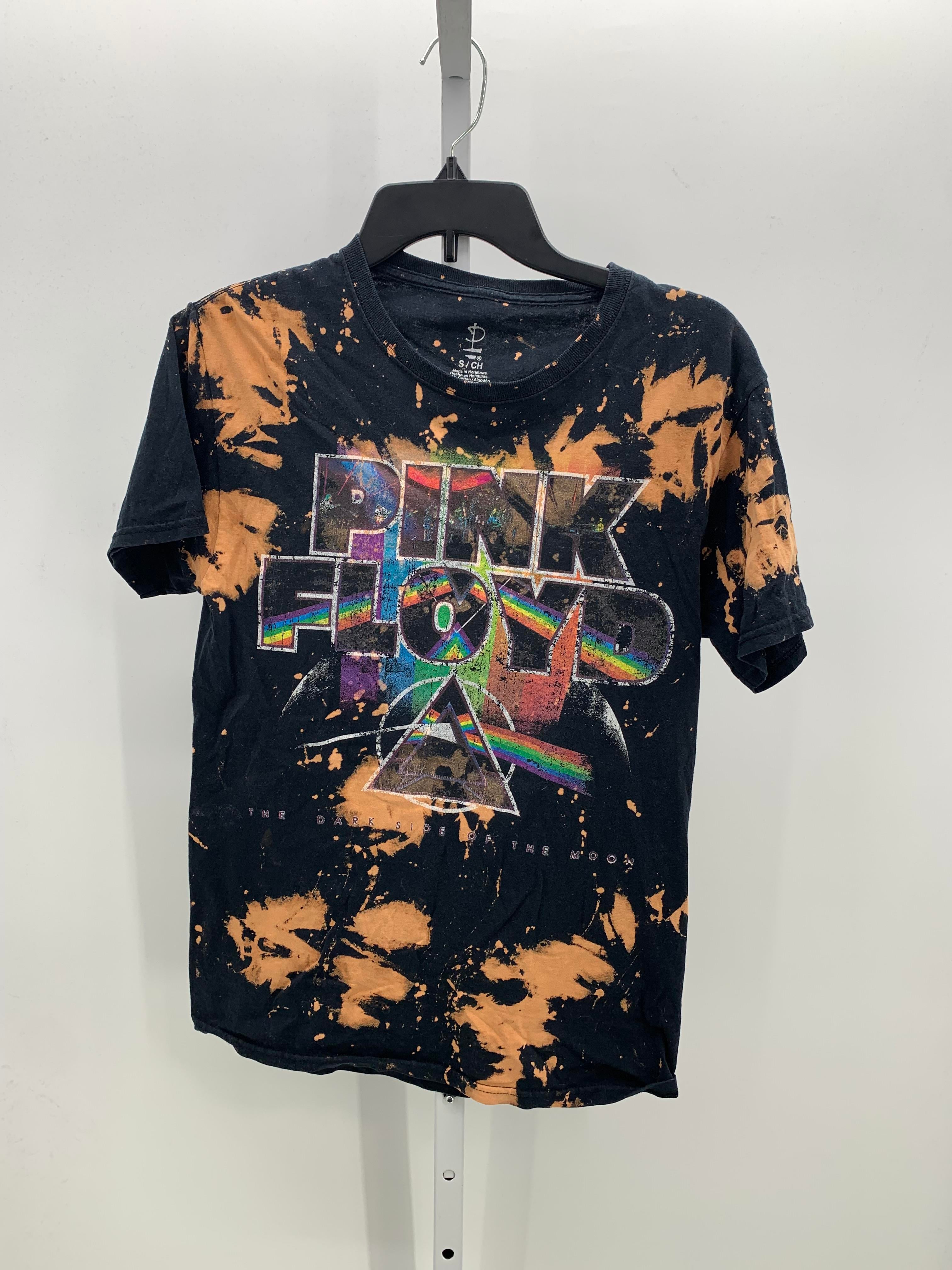 GRAPHIC KNIT TEE.