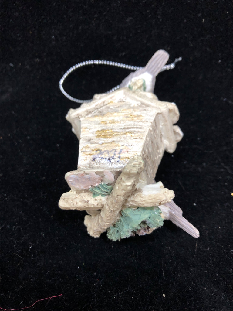 GREY BIRDS IN GLITTER BIRD HOUSE ORNAMENT.
