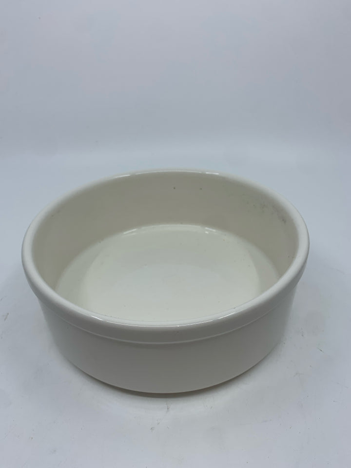 WHITE ROUND PFALTZGRAFF BAKING DISH.