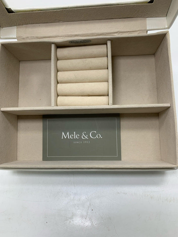 WHITE FAUX LEATHER SEE IN JEWELRY BOX MELE & CO.