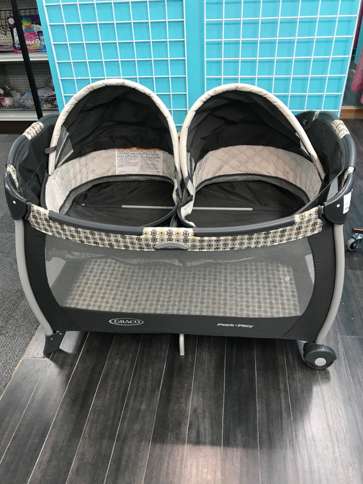 Graco Pack 'n Play Playard with Twins Bassinet