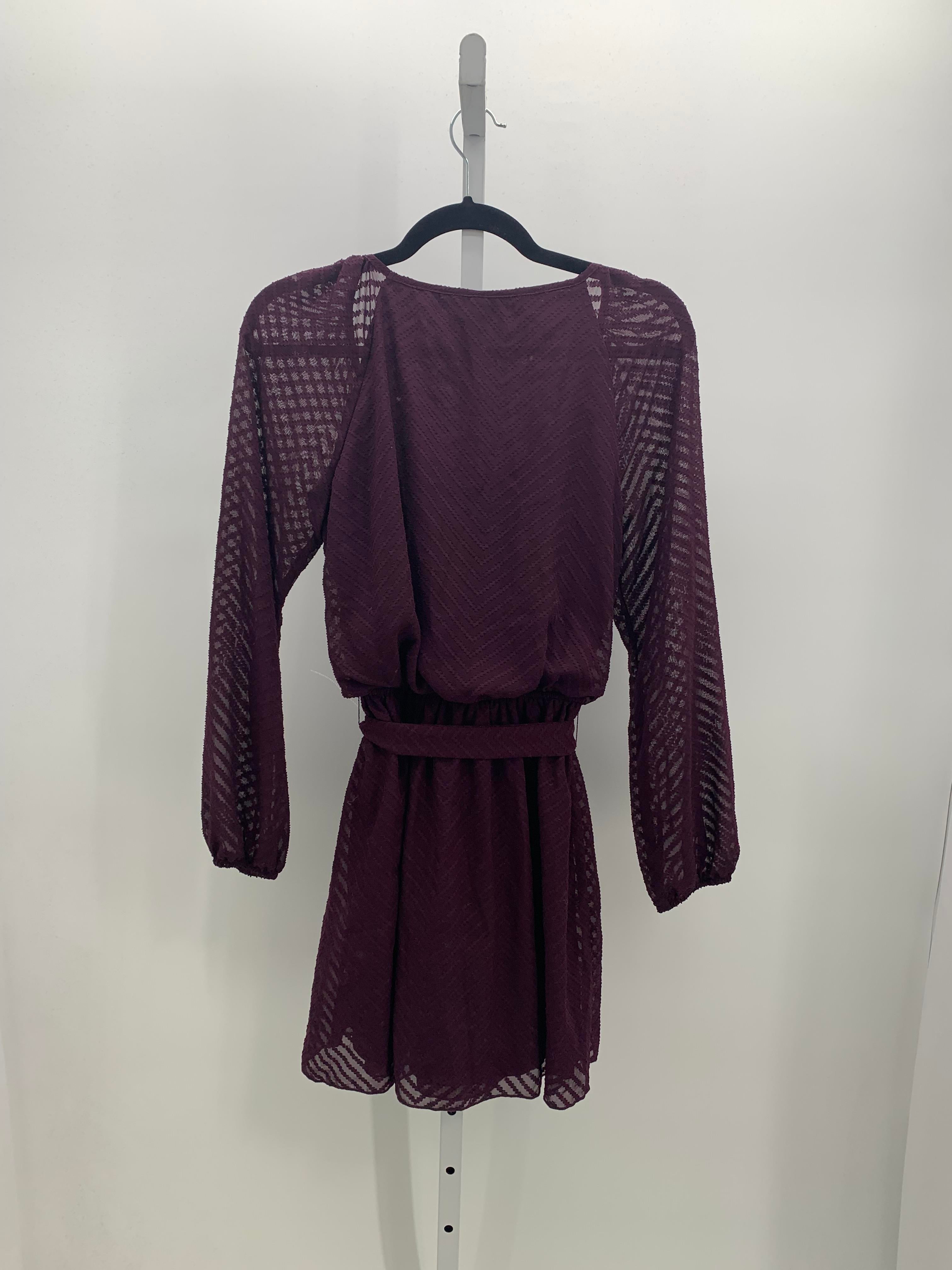 Speechless Size Medium Juniors Long Sleeve Dress