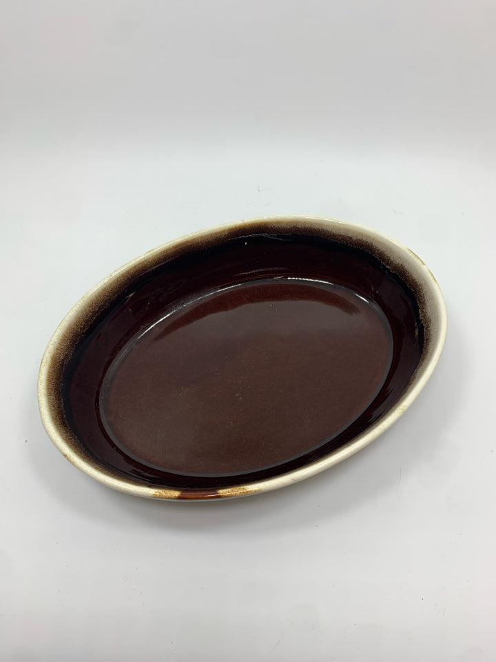 VTG GOURMET BROWN OVAL CASSEROLE DISH.