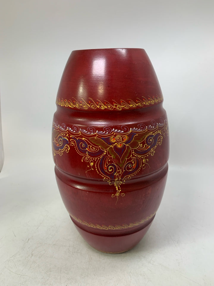 CHERRY WOOD HEAVY DRY VASE W/ PAINTED DETAILS.