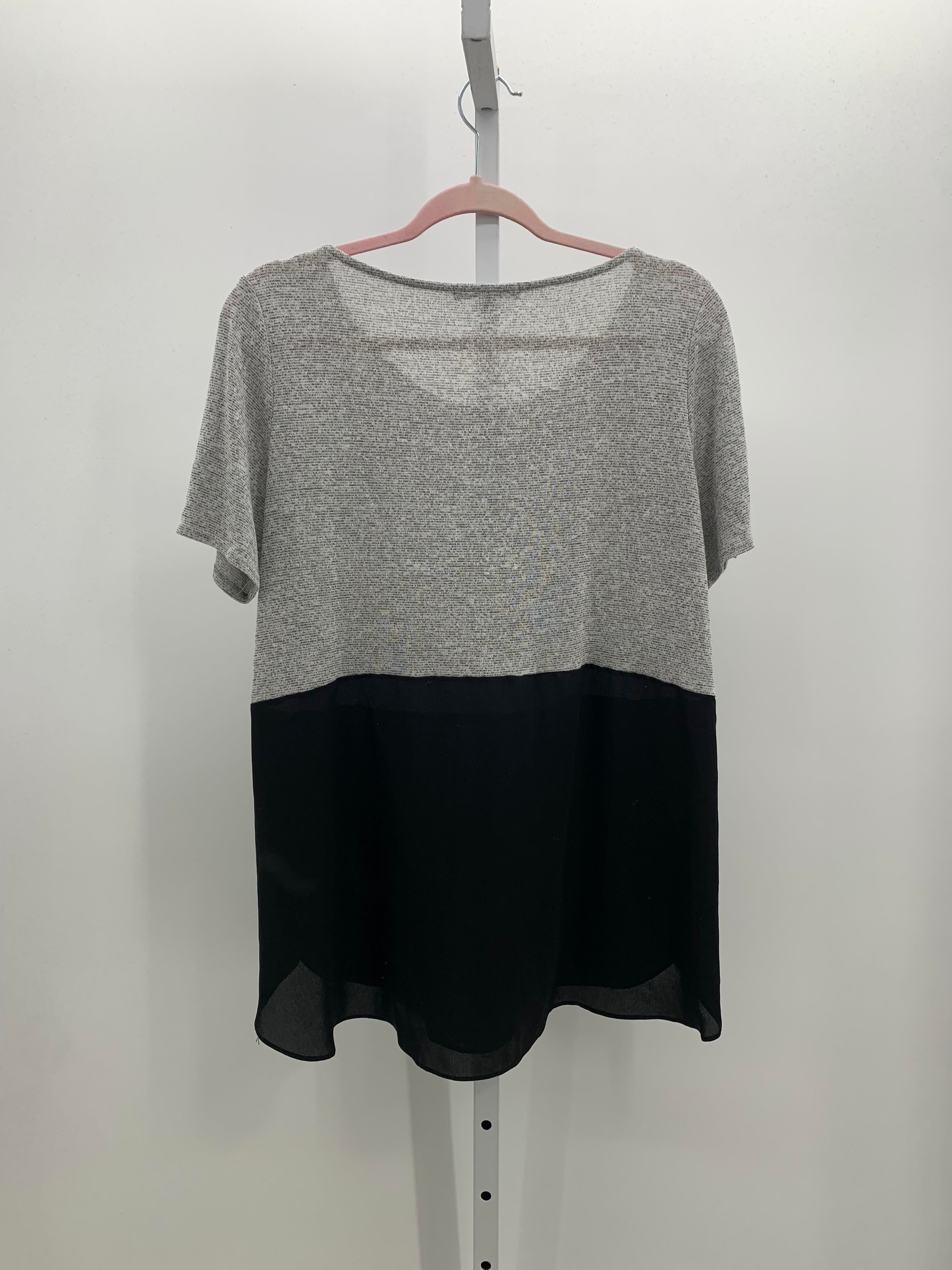Green Envelope Size Large Misses Short Sleeve Shirt