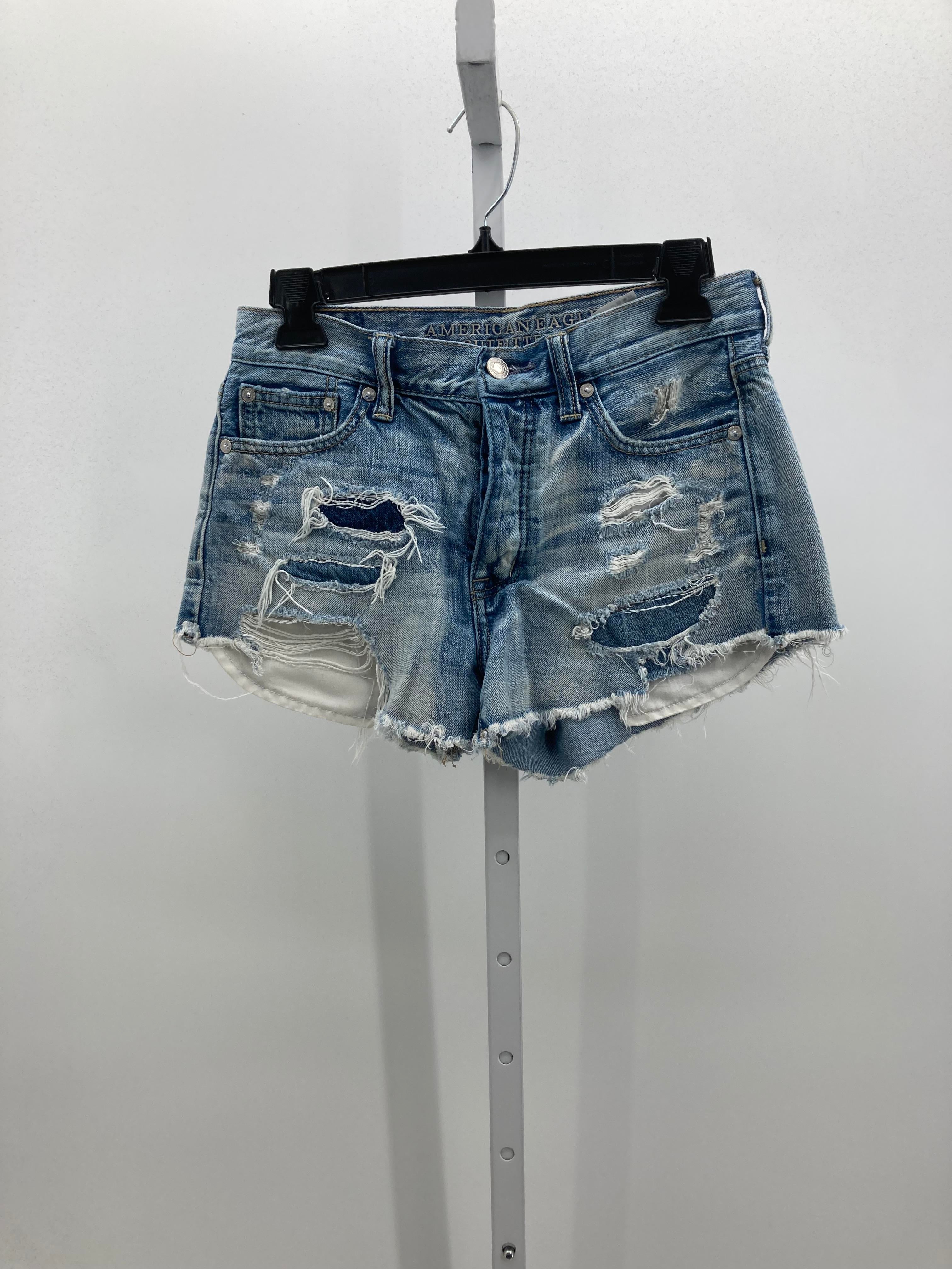 American Eagle Size 2 Juniors Shorts