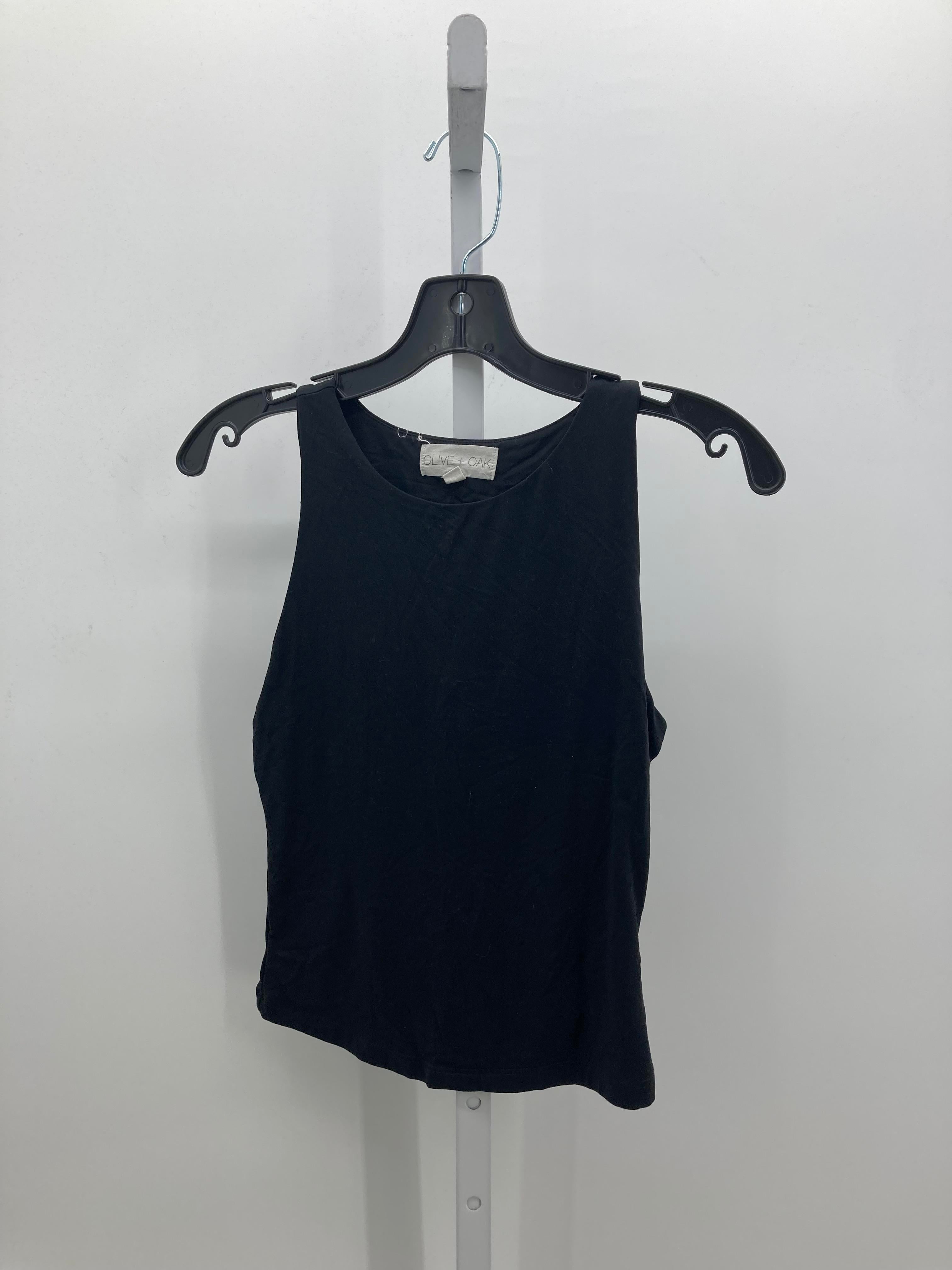 Olive & Oak Size Medium Juniors Tank