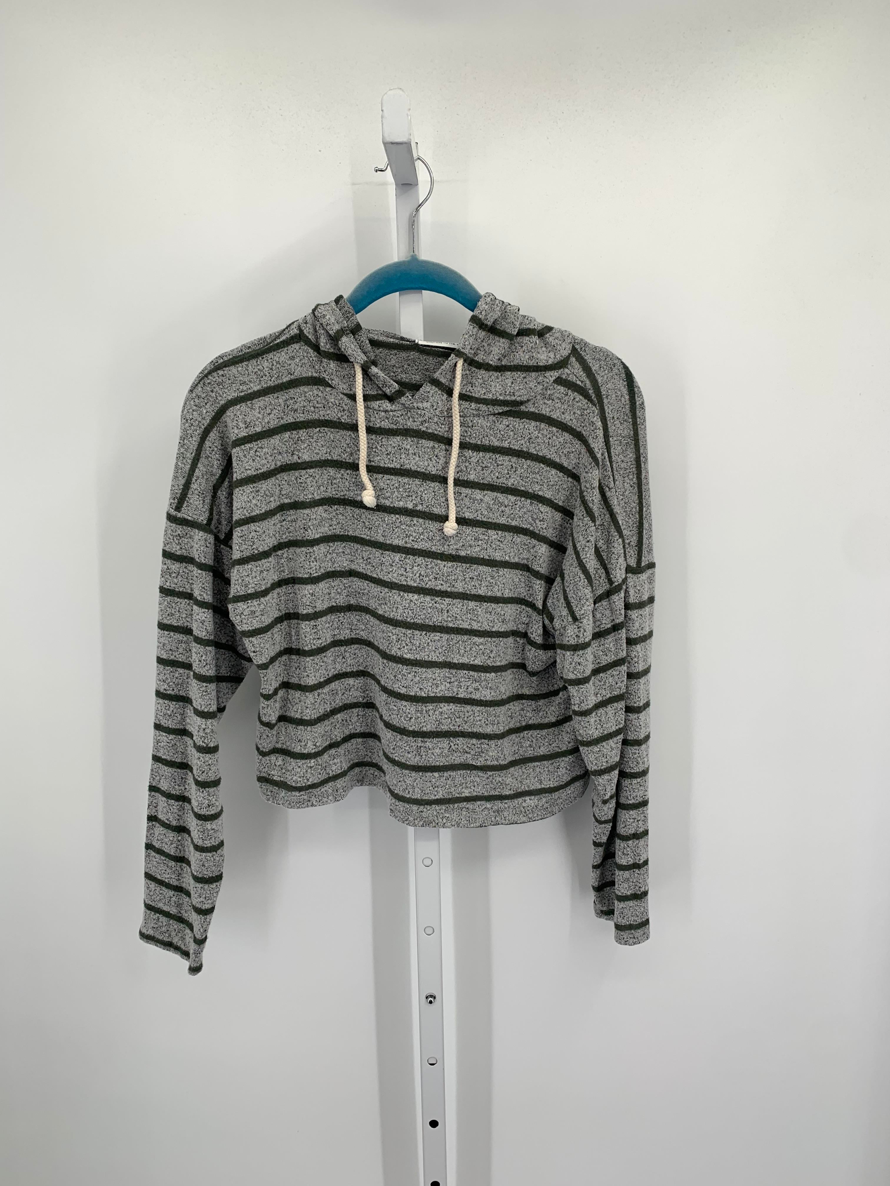 Size Small Juniors Long Sleeve Sweater