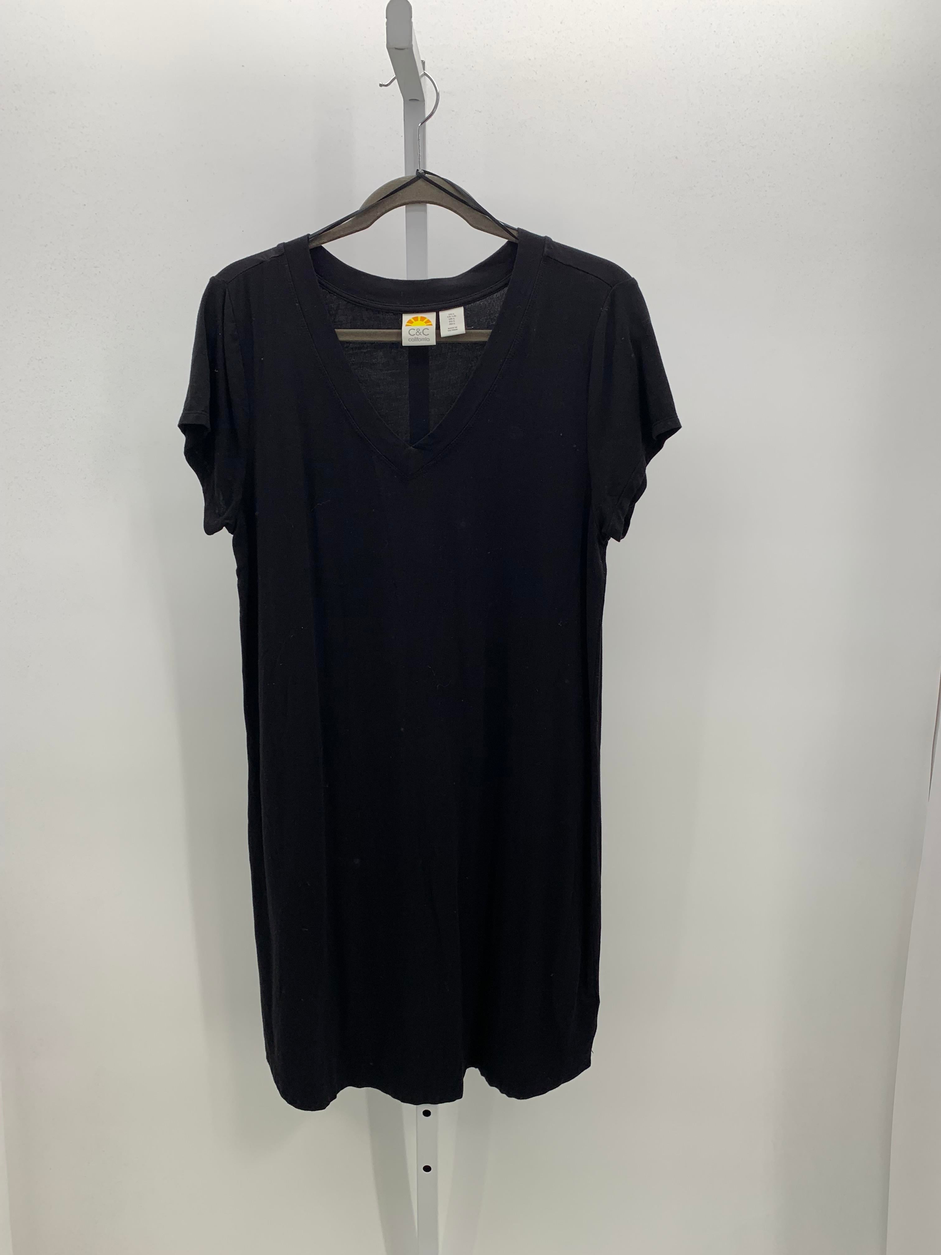 Size Large Misses Short Sleeve Dress