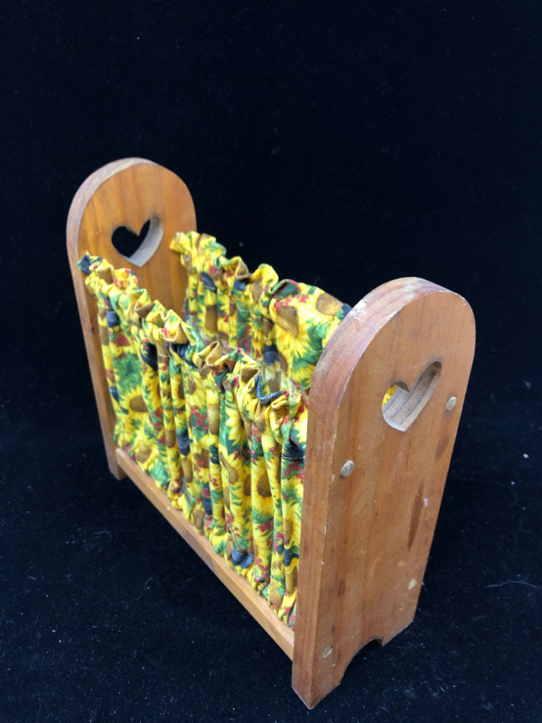 SUNFLOWER/BIRDS FABRIC MAGAZINE/ BOOK HOLDER.