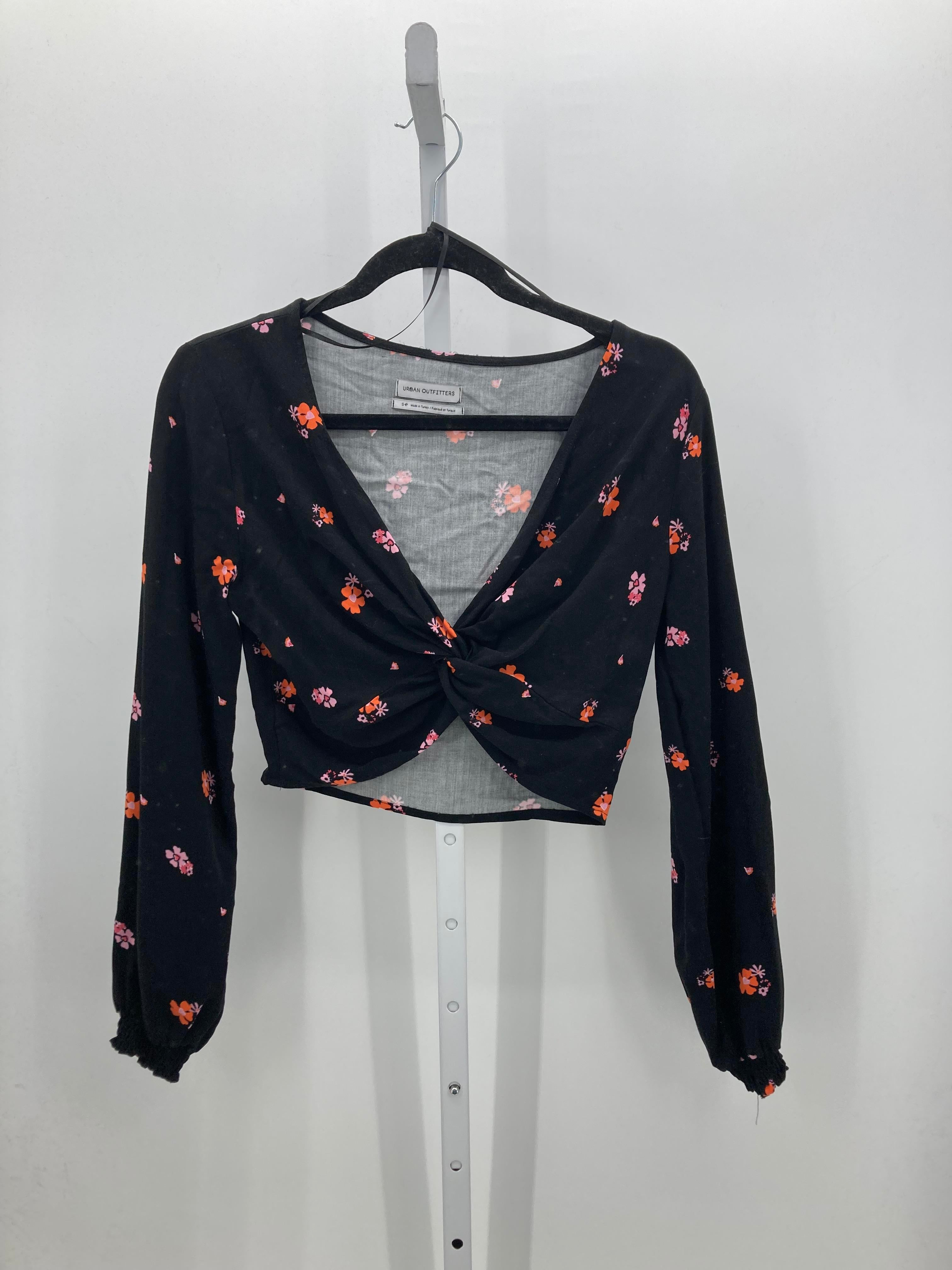 Urban Outfitters Size Small Juniors Long Sleeve Shirt