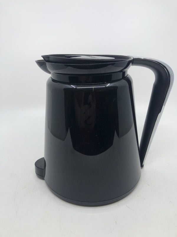 BLACK KEURIG CARAFE.