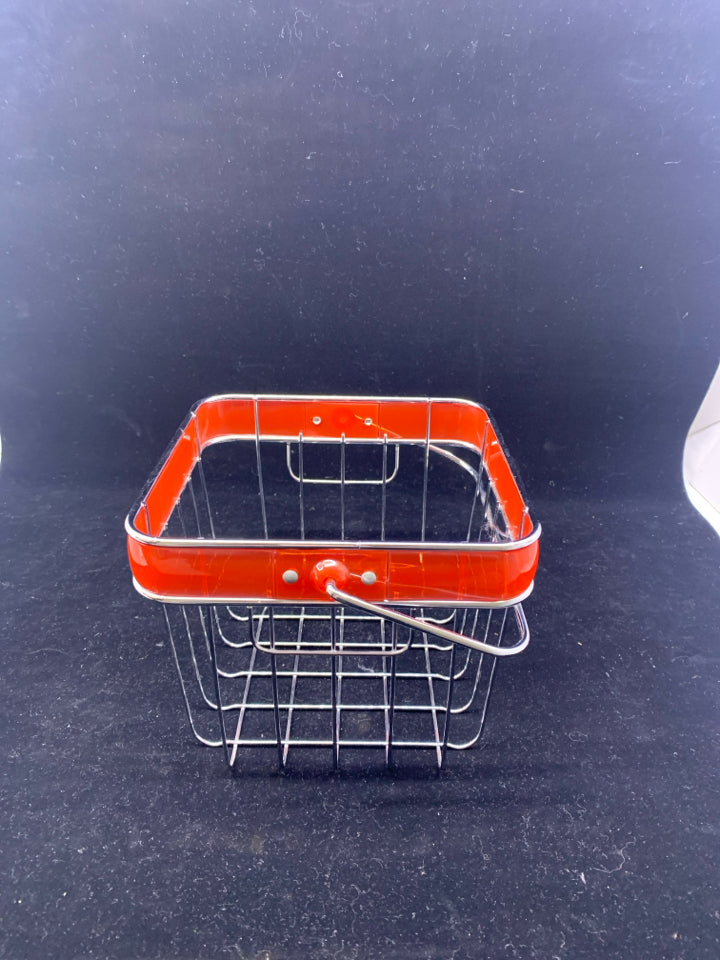 SILVER METAL SQUARE BASKET W/ORANGE STRIPE & HANDLE 6.