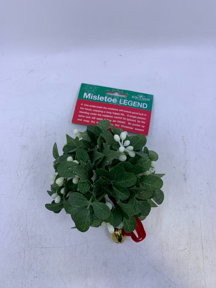 MISTLETOE ORNAMENT