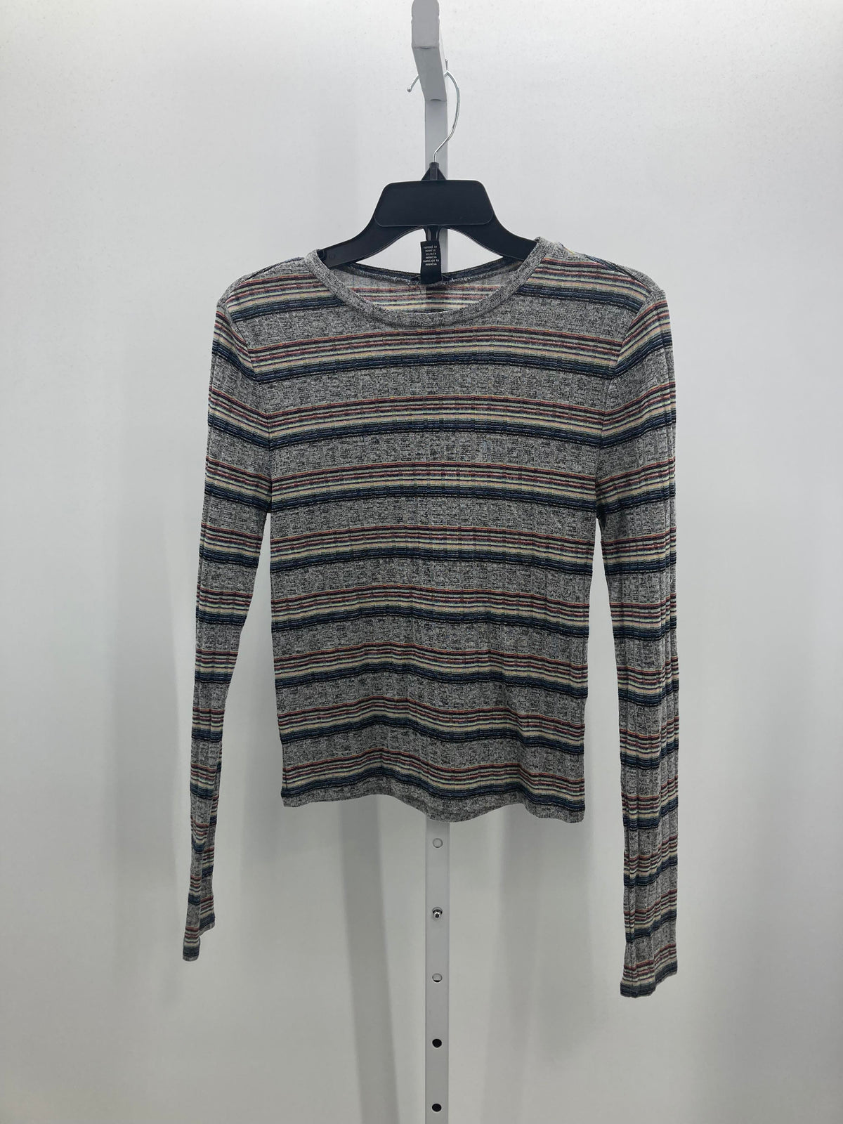 Forever 21 Size Medium Juniors Long Sleeve Shirt