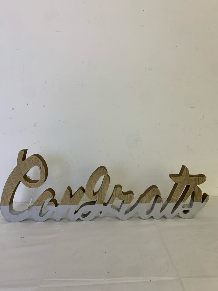 WOOD "CONGRATS" HALF PAINTED SILVER.