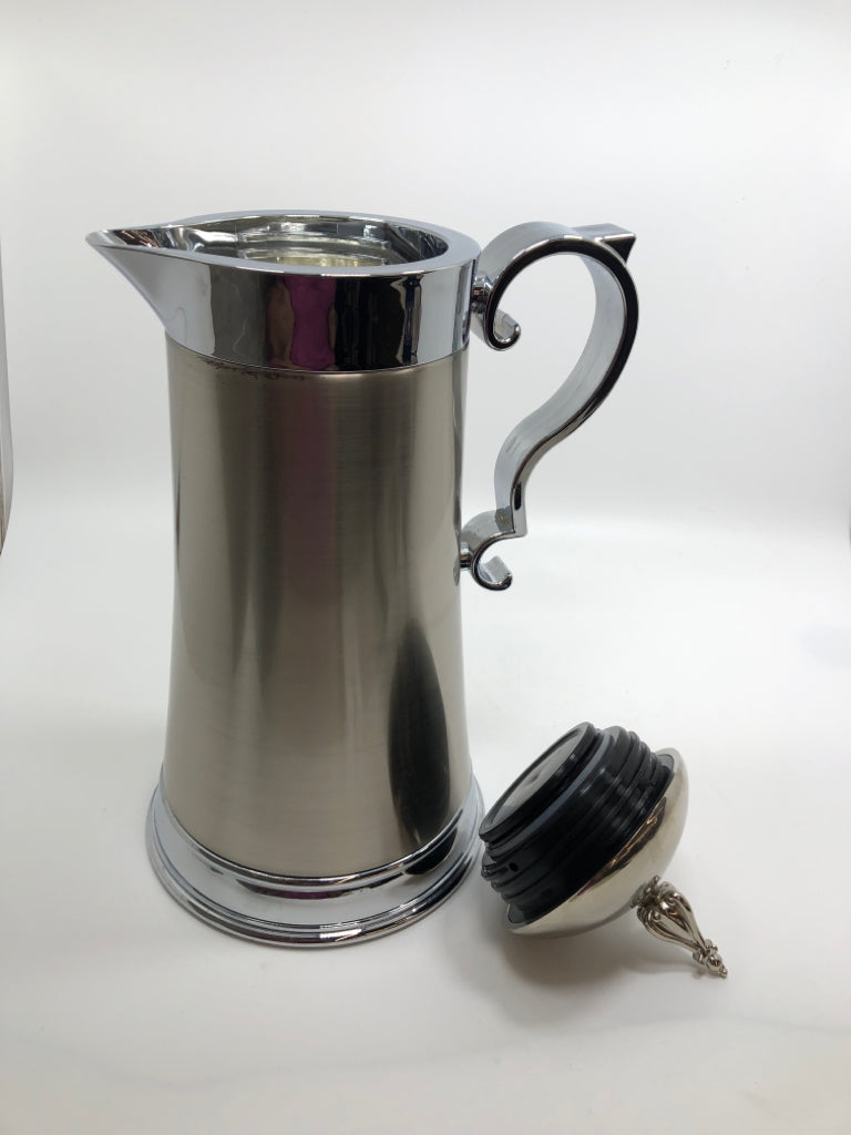 SOUTHERN LIVING AT HOME ASTORIA BEVERAGE CARAFE.