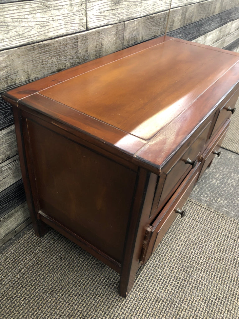 DK WOOD ACCENT TABLE W/4 DRAWERS.