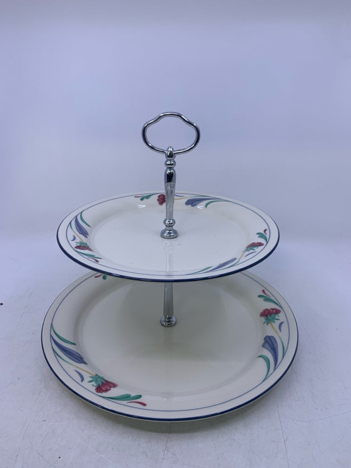 POPPIES ON BLUE 2 TIERED SERVING TRAY W/ SCALLOPED HANDLE.