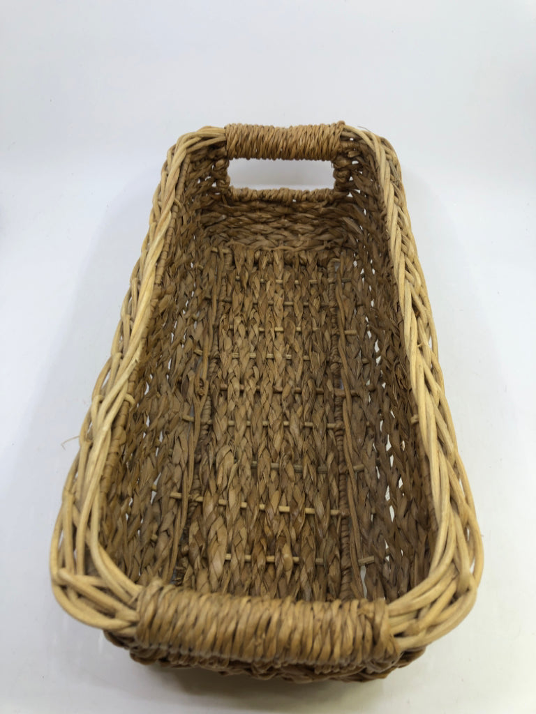 WELL MADE RECTANGLE BASKET W/ HANDLES.