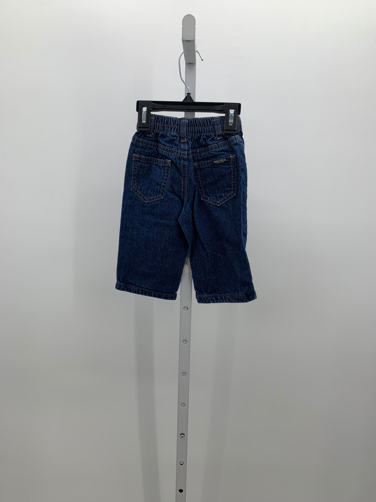 ELASTIC WAIST.