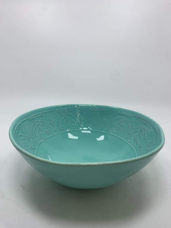 7 TEAL FLORAL EMBOSSED BOWLS.