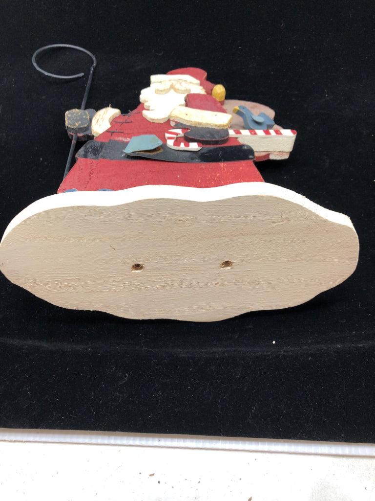WOODEN SANTA W/ BLUE BIRDS.