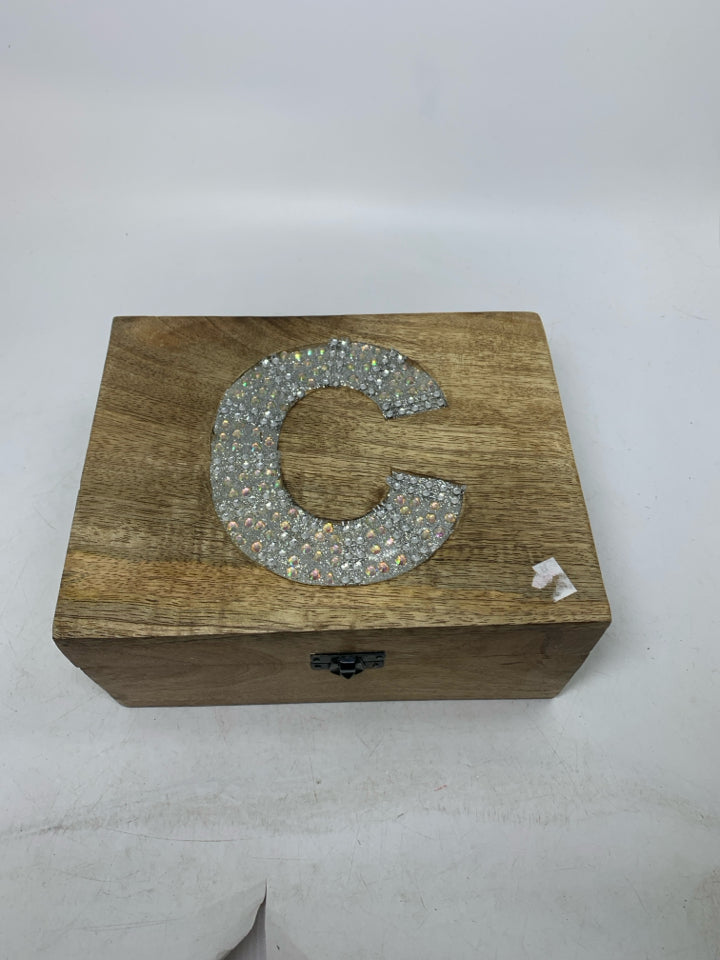 WOOD BOX W/  SPARKLE MONOGRAM "C" JEWELRY BOX.