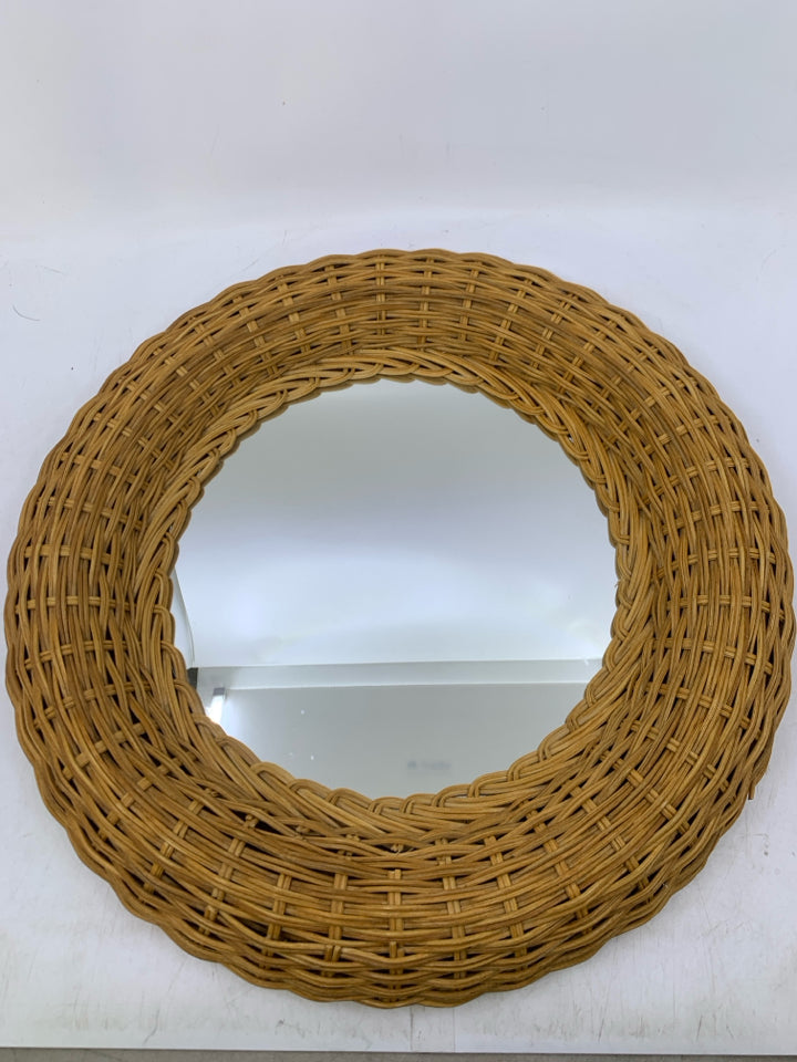 CIRCLE CARMEL WICKER MIRROR.