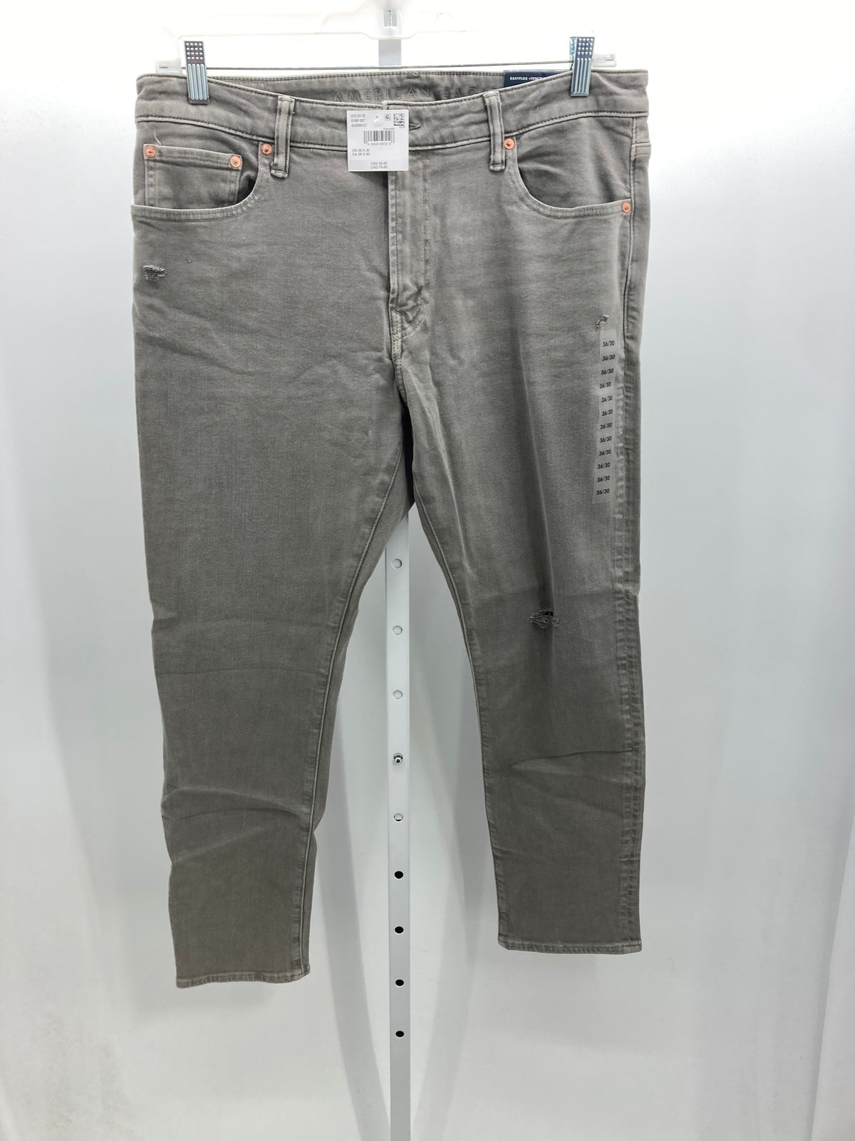 NEW ATHLETIC SKINNY JEANS