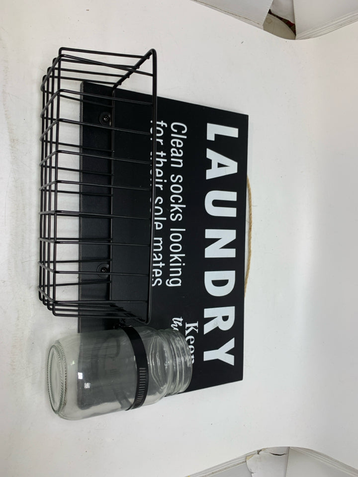 LAUNDRY CLEAN SOCKS WALL ART.